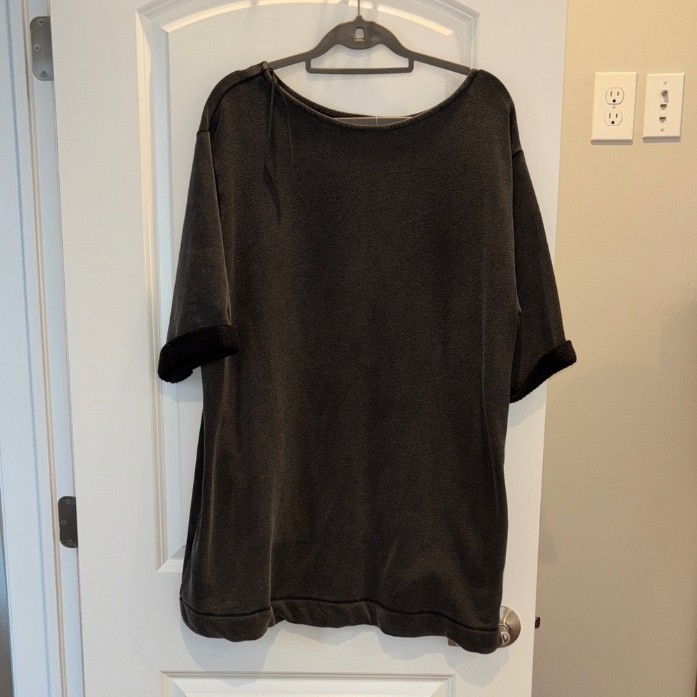 Urban Outfitters Gray Knit Top